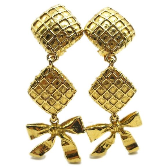 Chanel Quilted Bow Dangle Earrings Clip-On Gold 16816 - Picture 1 of 5